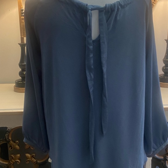 2/$25 Ann Taylor LOFT Satiny Blue Top SP S P Small Petite - Picture 7 of 8